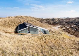 Stort poolhus med spa og sauna på ugeneret klitgrund. Kat. nr.:  C3038, Sommervej 26A;