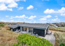 Skønt sommerhus med skønne terrasser