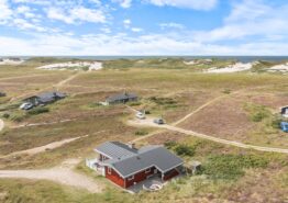 Hyggeligt feriehus i Skodbjerge med brændeovn og sauna