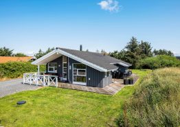 Indbydende feriehus til 6 personer med spa og sauna