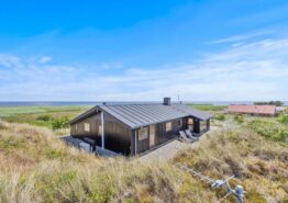 Dejligt sommerhus med panoramaudsigt over fjorden. Kat. nr.:  D3211, Tornbjerrevej 76;