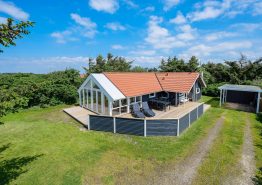 Feriehus med spa, sauna, skøn terrasse og udestue