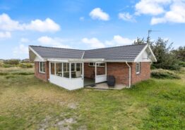 Hyggeligt sommerhus til 4 med dejlige terrasser