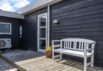 Hyggeligt sommerhus med afskærmet terrasse og gåafstand til havet (billede 43)