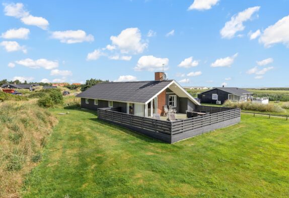 Gemütliches Ferienhaus in Årgab mit Sandkasten