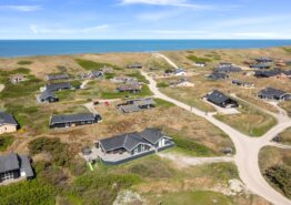 Strandnahes Ferienhaus mit Aussensauna, Badetonne und Aktivitätsraum