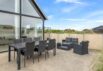 Kvalitetshus i Årgab med lukket terrasse og tæt på stranden (billede 33)