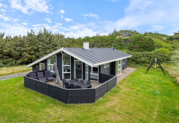 Tolles Ferienhaus mit Dampfkabine am Årgab Strand