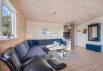 Femstjernet sommerhus i Årgab kun 100 meter fra stranden (billede 2)