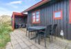 Et hyggeligt traditionelt sommerhus med afskærmet terrasse (billede 32)