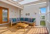 Velholdt sommerhus med skøn terrasse nær stranden (billede 17)