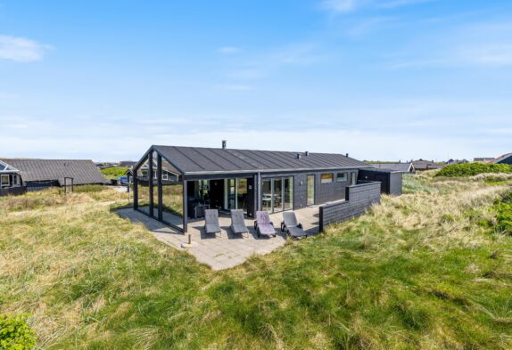 Luksuriøst feriehus med stor sauna tæt på stranden
