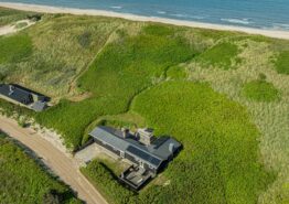 Sommerhus med sauna beliggende i yderste klitrække