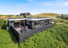Strandnahes Ferienhaus mit toller Terrasse