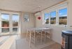 Feriehus med brændeovn og dejlig terrasse 300 fra stranden (billede 7)