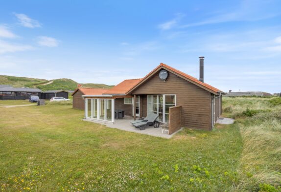 Sommerhus tæt på surfcenter og stranden i Årgab