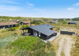 Charmerende sommerhus i Årgab med hyggelig brændeovn