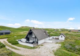 Ferienhaus mit Reetdach, nah am Strand, für Urlaub mit Hund