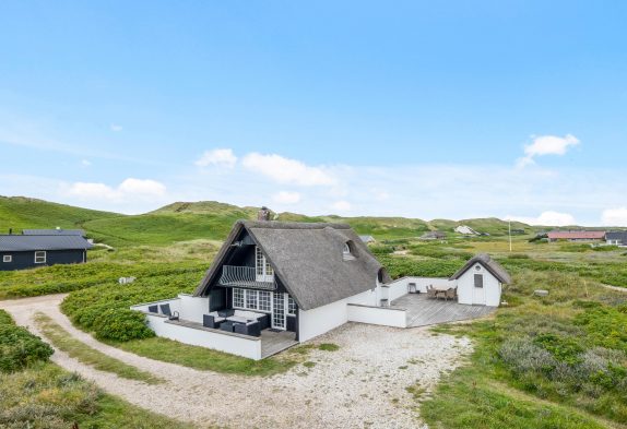 Ferienhaus mit Reetdach, nah am Strand, für Urlaub mit Hund