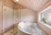 Strandnært sommerhus i Årgab med spabad og sauna (billede 14)