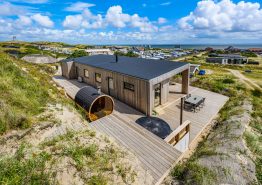 Topmodernes Ferienhaus mit Kaminofen, Aussensauna und Badetonne
