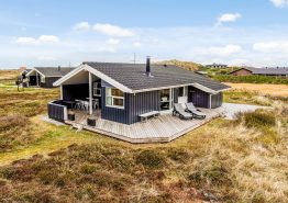 Strandnahes Sommerhaus mit Sauna und Whirlpool in Årgab