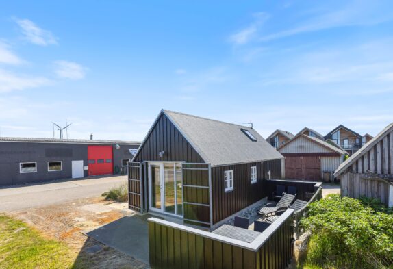 Charmerende feriehus på Tyskerhavnen i Hvide Sande