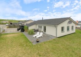 Strandnahes Ferienhaus in Hvide Sande für 8 Personen