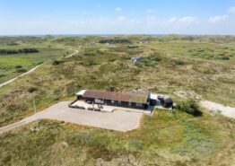 Charmantes Ferienhaus mit Badetonne nahe Hvide Sande. Kat. nr.:  F4355, Hummelbovej 4;