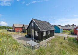 Feriehus med skøn beliggenhed ved fjorden