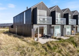 Ferielejlighed med udsigt til Ringkøbing Fjord centralt i Hvide Sande