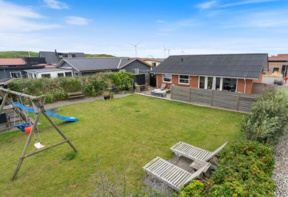 Gemütliches Ferienhaus mit geschlossenem Garten und nah am Strand