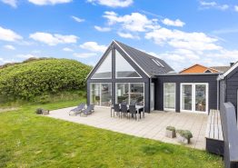 Schönes Haus mit toller Aussicht und geschl. Terrasse