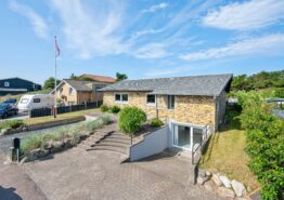 Zentral gelegenes Ferienhaus mit schönem Garten. Kat. nr.:  F4694, Parallelvej 19;