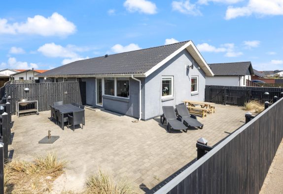 Familienfreundliches Ferienhaus zentral in Hvide Sande gelegen
