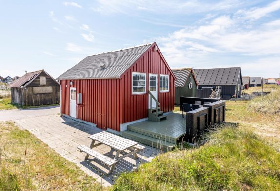 Moderne Fischerhütte mit Terrasse