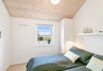 Naturskønt sommerhus med lukket terrasse i Nr. Lyngvig (billede 22)