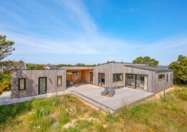 Modernes Ferienhaus auf einem Naturgrundstück