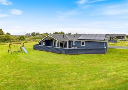 Ferienhaus für 8 Personen mit Spa, Sauna und Aktivitätsraum