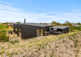 Skønt sommerhus i Nr. Lyngvig med udespa og aktivitetsrum. Kat. nr.:  G5633, Fyrmarken 181;