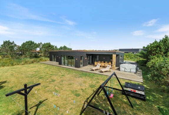 5-Sterne Aktivitätshaus mit Outdoor-Whirlpool in Nr. Lyngvig