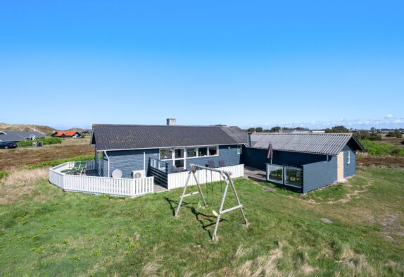 Dejligt træhus tæt på Vesterhavet