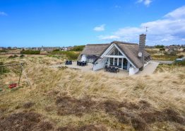 Charmerende sommerhus i Klegod  med spa og sauna