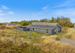 Sommerhaus mit Pool und 5-Personen Whirlpool