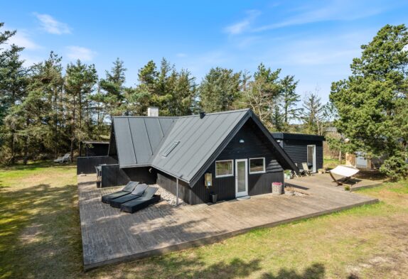 Ugeneret og skønt feriehus med sauna, tæt ved hav, hund tilladt