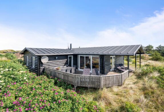 Dejligt bjælkesommerhus på Lyngvejen i Klegod