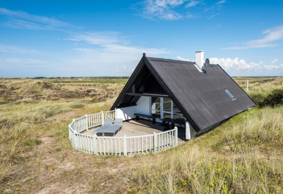 Gut gelegenes Ferienhaus mit Blick über die Dünenlandschaft