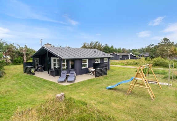 Schönes Nichtraucherhaus, attraktiv am Strand und am Fischsee gelegen