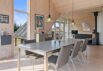 Hyggeligt sommerhus med brændeovn og naturskøn beliggenhed (billede 10)