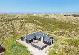 Ferienhaus mit Sauna in ungestörter Lage und schöner Natur